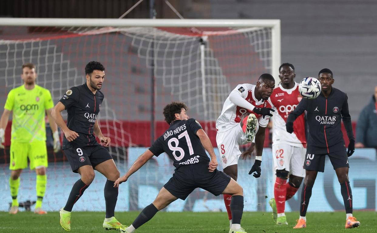 包含今晚意甲传出新动向，斯图加特状态回暖，管理层表态——球迷炸锅，细节决定成败的词条